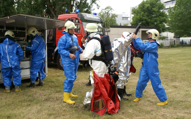 Gefahrgutunfall TUIS Feuerwehr Übung 620