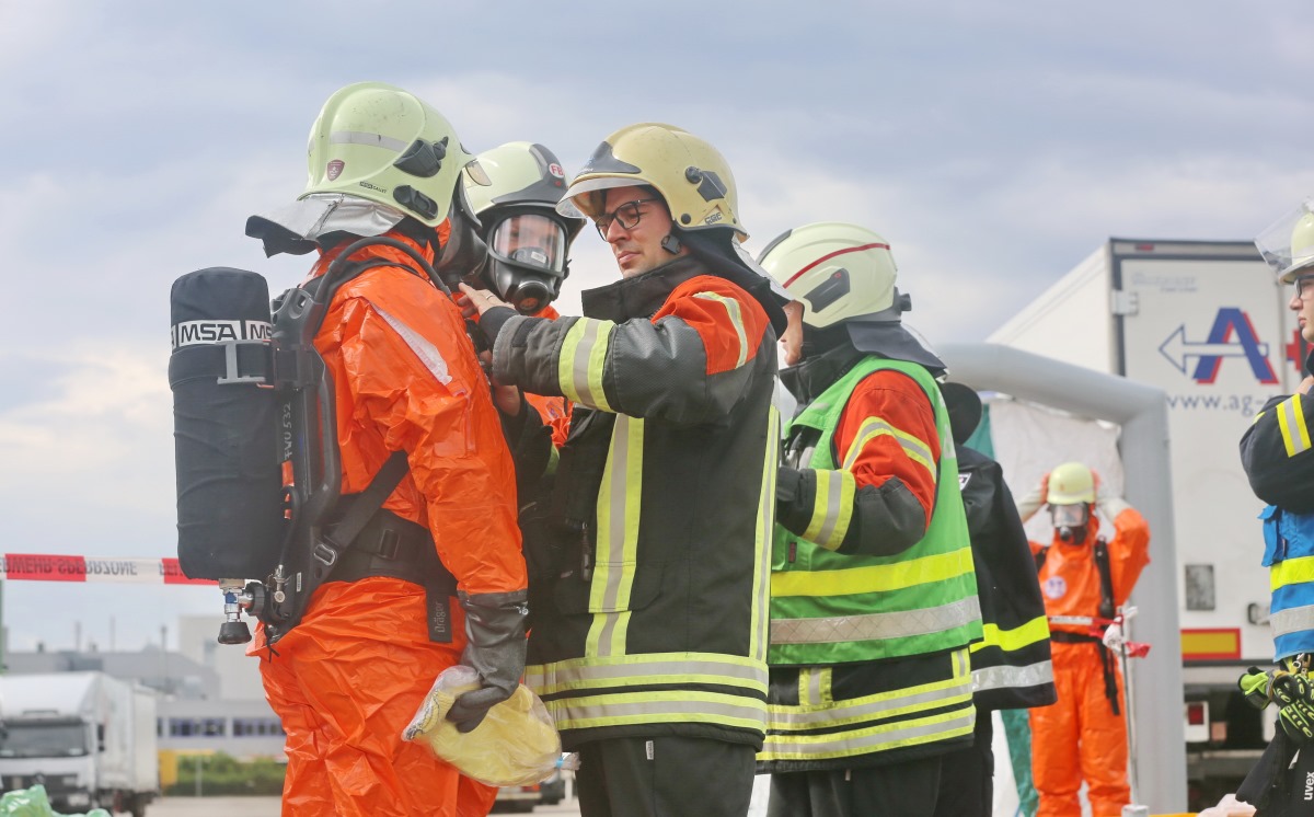 Feuerwehr Neu-Ulm Schutzanzug 1200