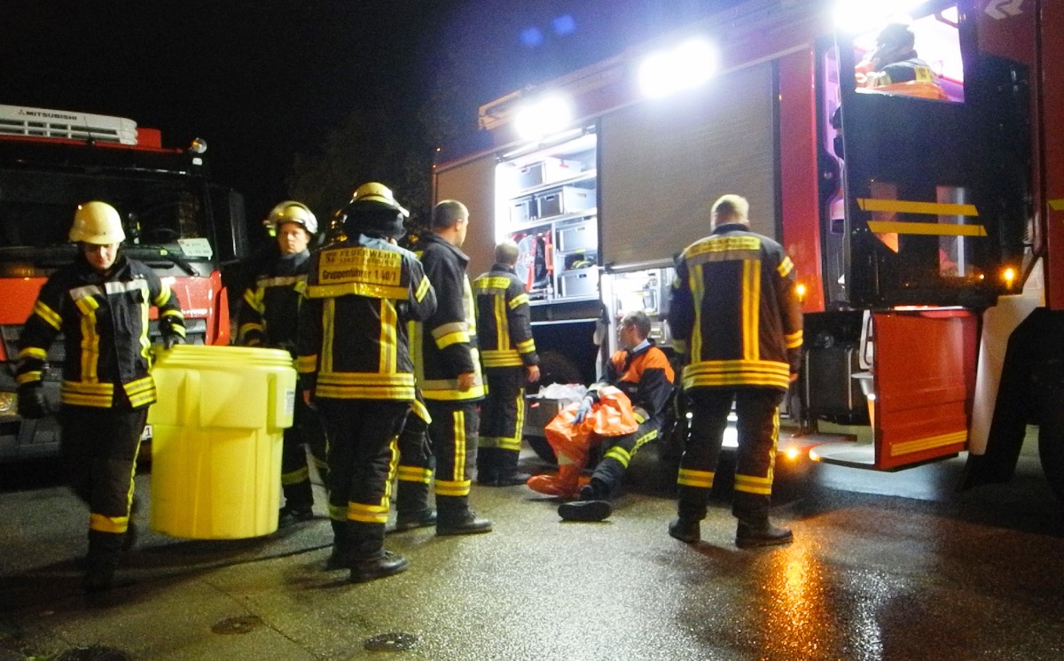 Feuerwehr Freising Gefahrgutunfall 1200