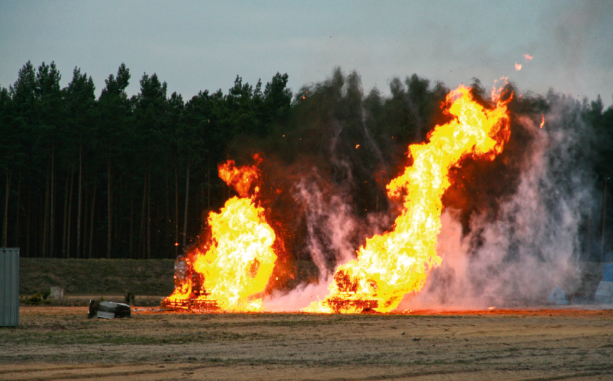 Brandversuch Druckgaspackungen BAM 1200